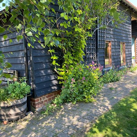 The Hop Barn Villa Staplehurst ภายนอก รูปภาพ