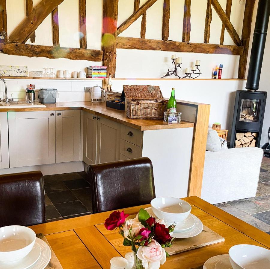 The Hop Barn Villa Staplehurst ภายนอก รูปภาพ